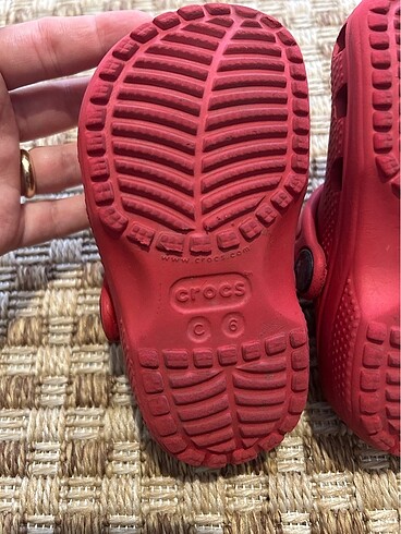 23 Beden kırmızı Renk Crocs çocuk terlik