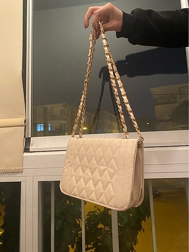 Diğer Krem askılı çanta
