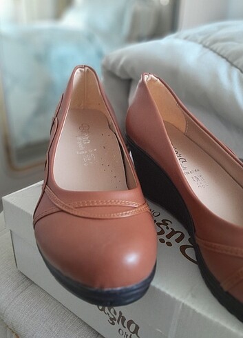 Zara Yeni ve hiç giyilmedi