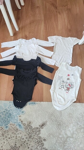 1 Yaş Beden Bebek çıtçıtlı body