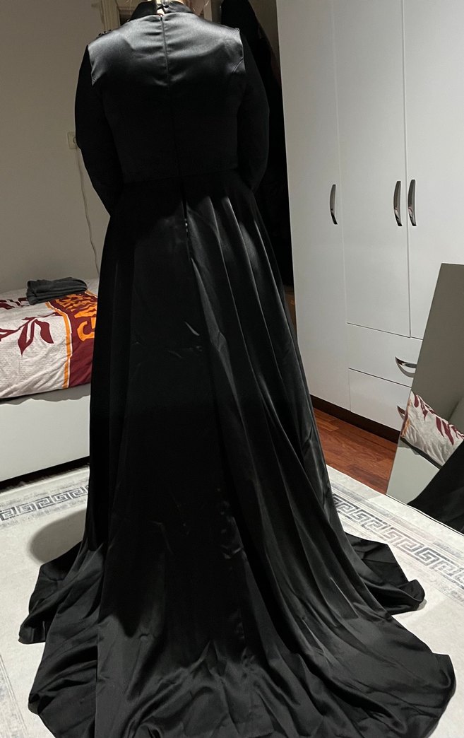 Siyah Drapeli Uzun Kollu Kadın Abiye Elbise - Görsel 4