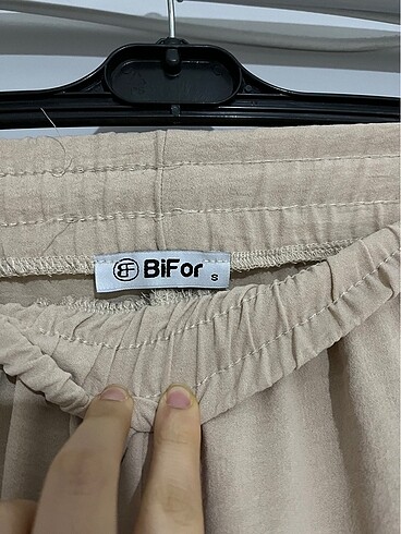 s Beden Kadın krem renkli beli lastikli pantolon
