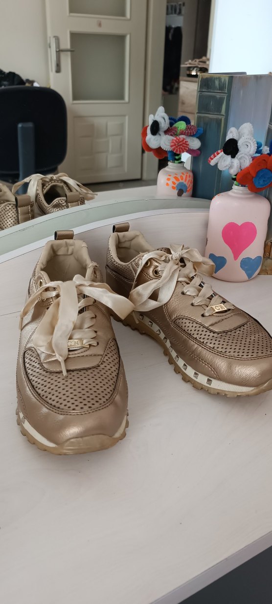 Bej Yılan Desenli Bağcıklı Kadın Spor Ayakkabı - Görsel 3