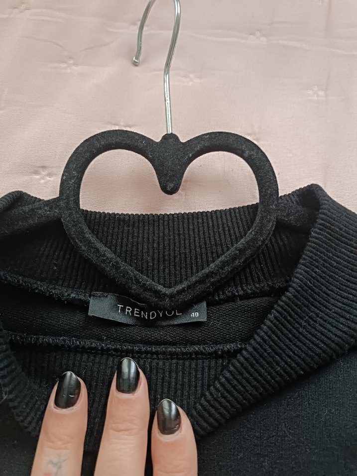 Uzun Kollu Siyah ve Kırmızı Elbise - Görsel 5