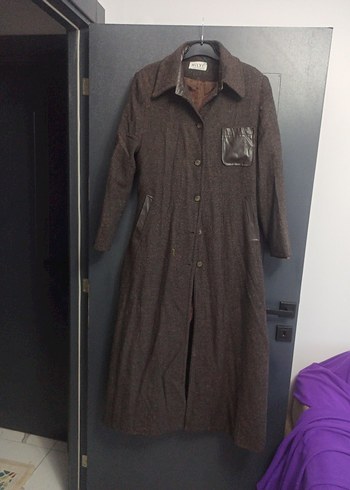 Kahverengi Kuşaklı Uzun Kadın Kaban - Görsel 4