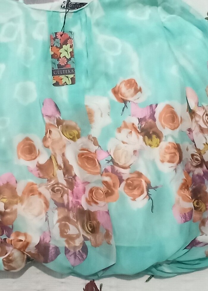 Yeni etiketli bluz  - Görsel 3