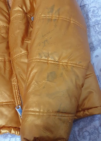 Zara Düğmeli Altın Parlak Kadın Kışlık Mont