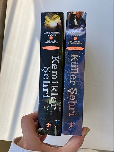 Kemikler Şehri 2 Kitap