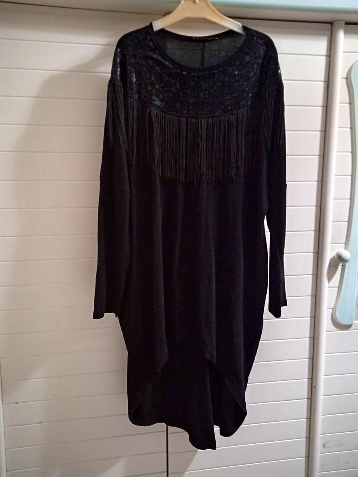 Püsküllü Siyah Uzun Kollu Kadın tunik - Görsel 4