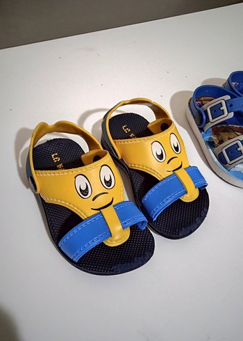 Çocuklar için renkli sandaletler - Görsel 9