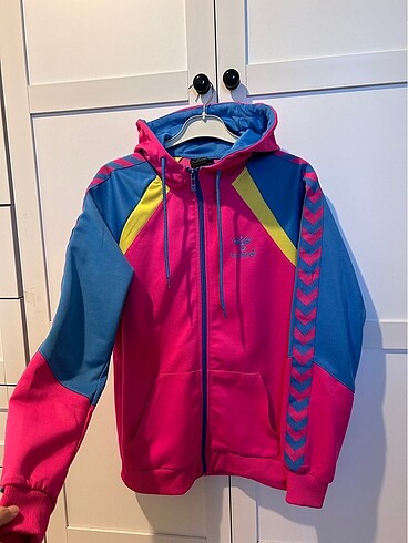 Hummel kapüşonlu