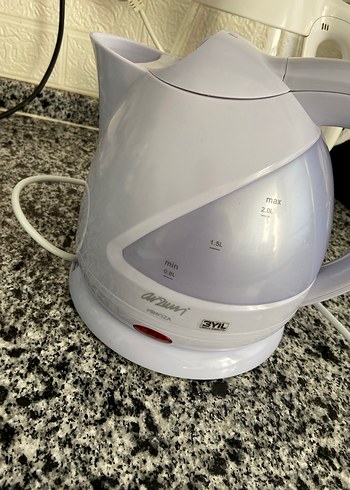 Arzum Orta Boy Beyaz Su Isıtıcı arzum kettle
