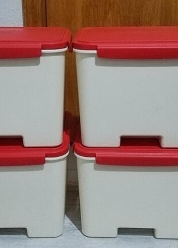 Tupperware 
