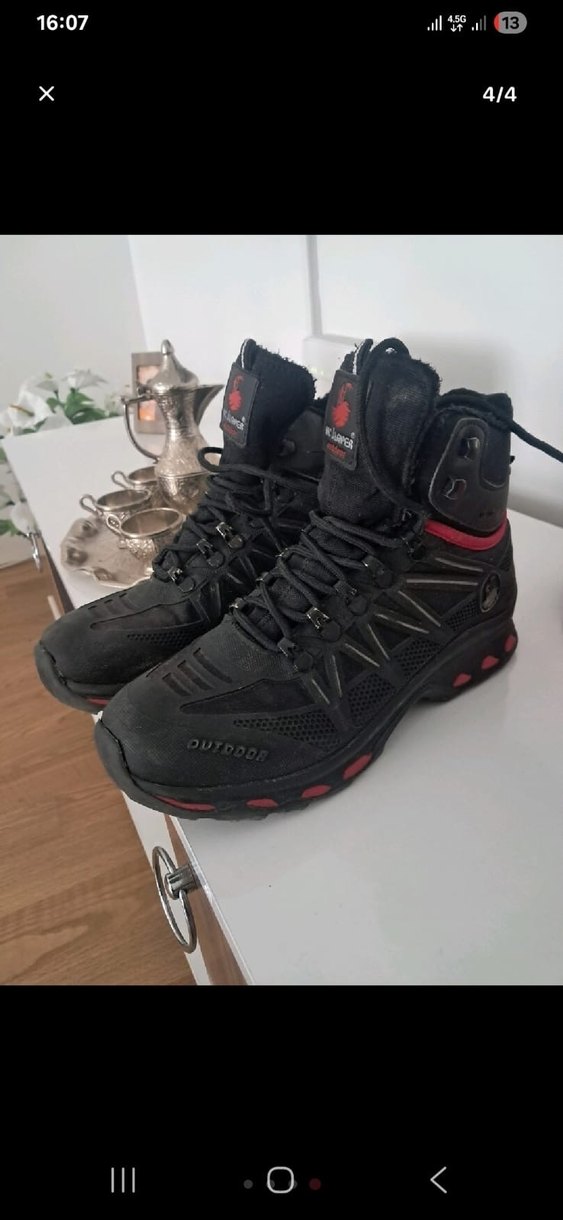 Siyah Bağcıklı Bot - Görsel 2