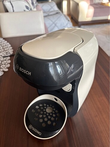 BOSCH TASSIMO HAPPY KAHVE MAKİNESİ (Yanında 100 kapsül kahve yol