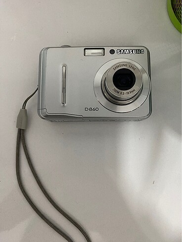 Samsung D860 Dijital fotoğraf makinesi ????