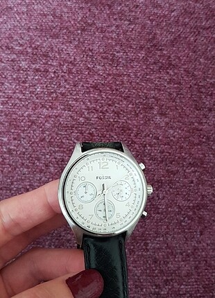  Fossil Saat