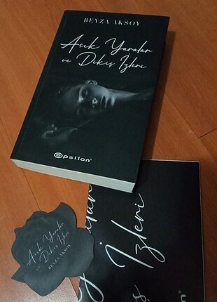 İmzalı kitap - Açık Yaralar ve Dikiş İzleri