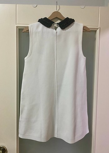ZARA boncuklu bebe Yakalı Beyaz Mini Kolsuz Elbise - Görsel 2