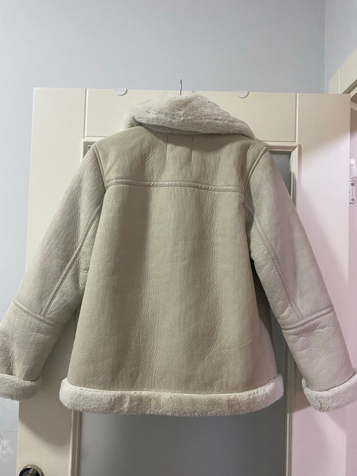 Stradivarius beyaz biker içi peluş dışı süet biker ceket - Görsel 2