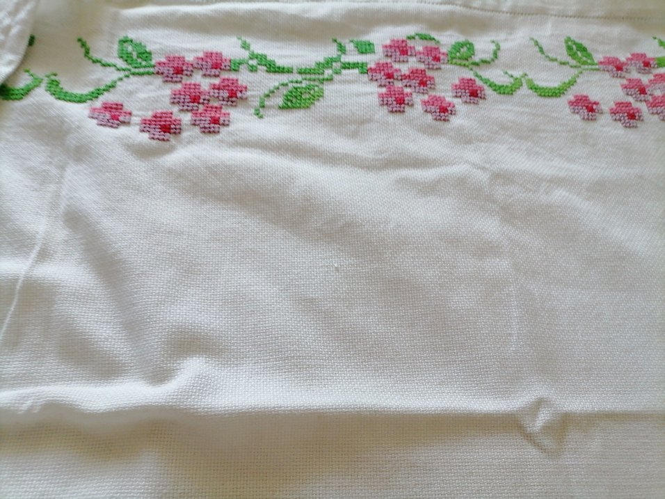 Nakışlı Çiçek Desenli antika yatak eteği - Görsel 2