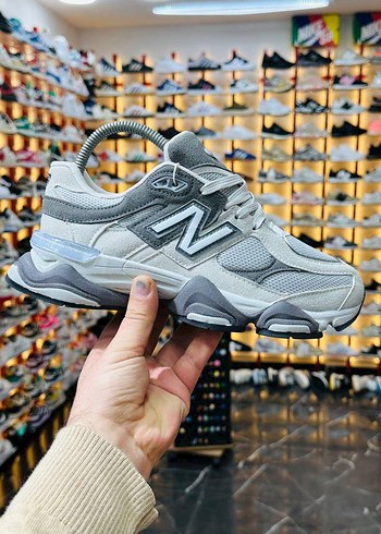 New Balance Kadın Gri Spor Ayakkabı