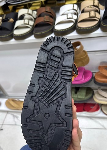 Kadın Süet Kahverengi Dolgu Topuklu Sandalet - Görsel 4