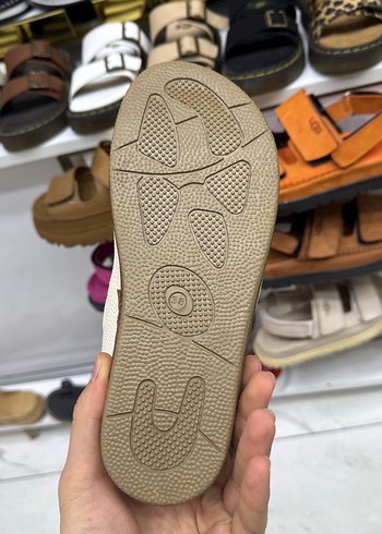 Beyaz Yılan Desenli Topuklu Kadın Sandalet - Görsel 4