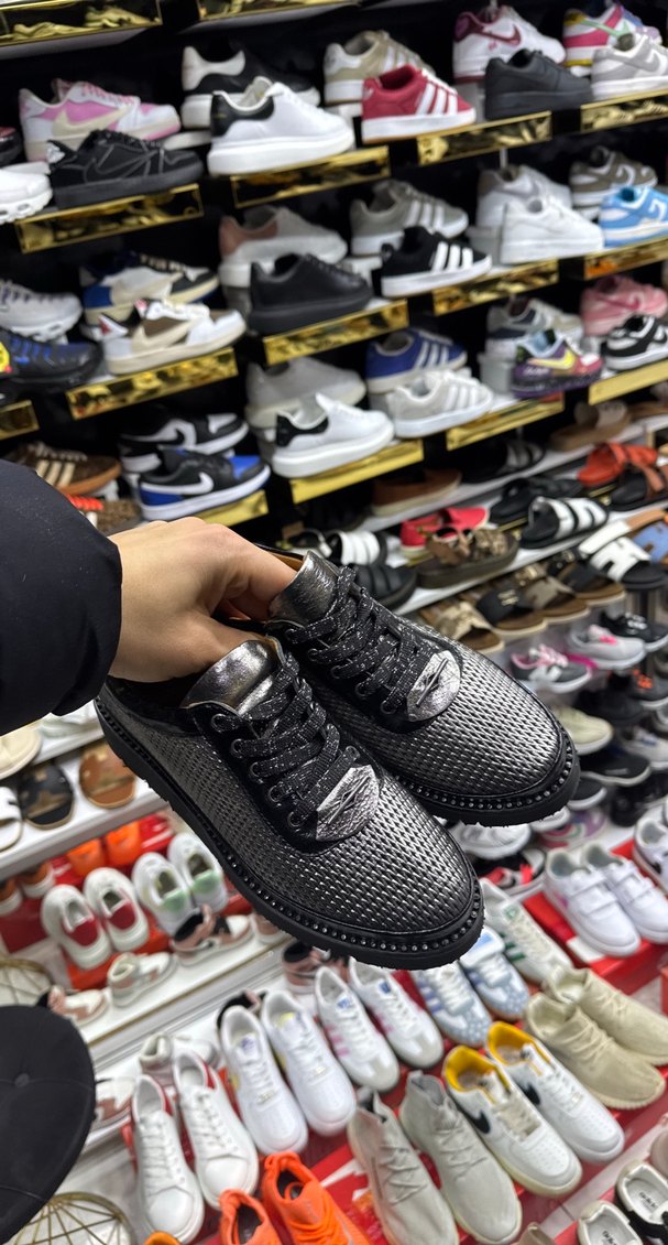 Yüksek Topuklu Gri Yılan Desenli Kadın Spor Ayakkabı - Görsel 2