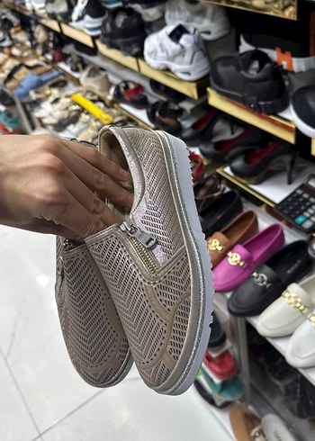 Gri Yılan Desenli Stiletto Topuklu Spor Ayakkabı - Görsel 3