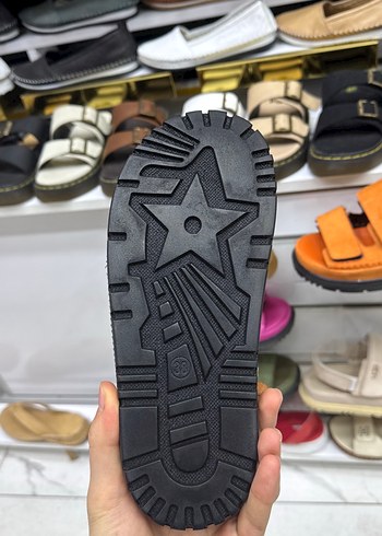 Kahverengi Süet Kadın Dolgu Topuklu Sandalet - Görsel 3