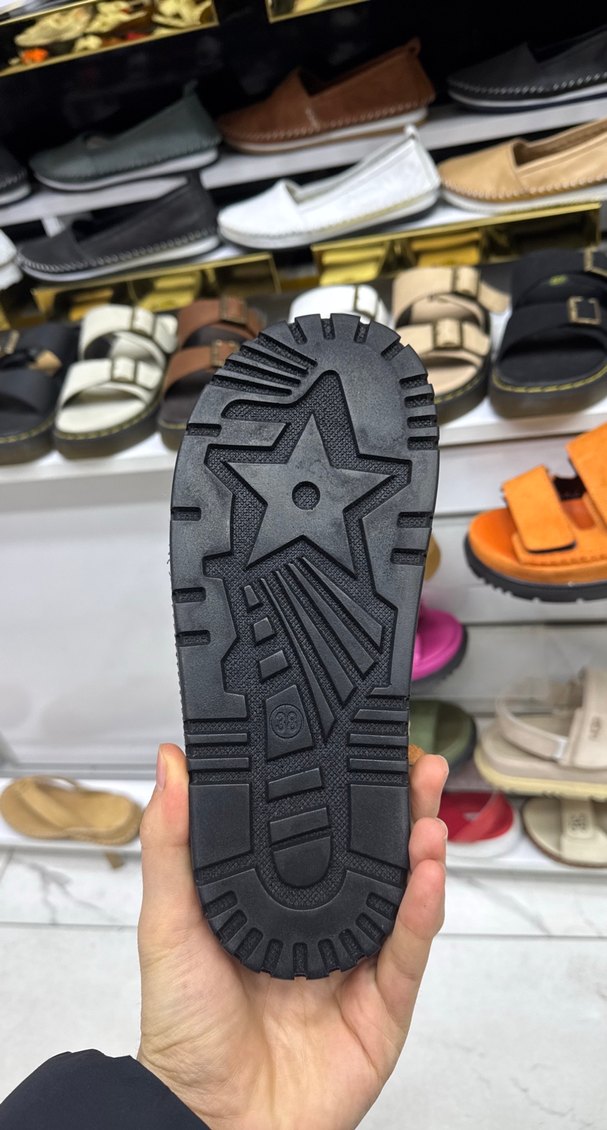 Kahverengi Süet Kadın Dolgu Topuklu Sandalet - Görsel 3