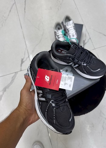 New Balance Gri New Balance Spor Ayakkabı Velcro Detaylı