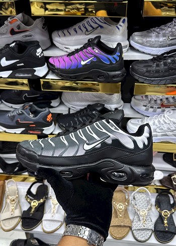 Nike Siyah Gri Sneaker