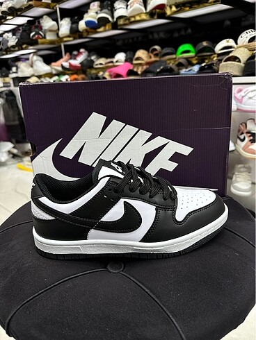 Dunk siyah