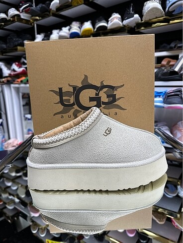 Ugg Tazz