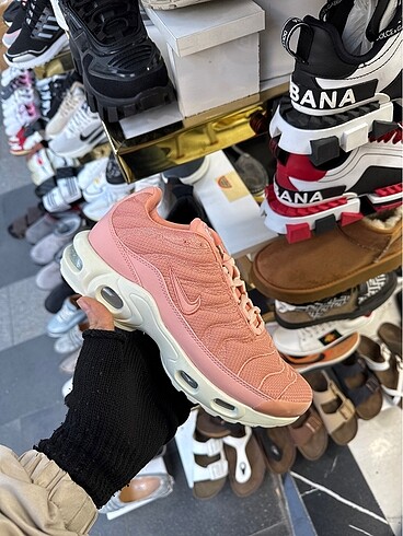 Nike tn