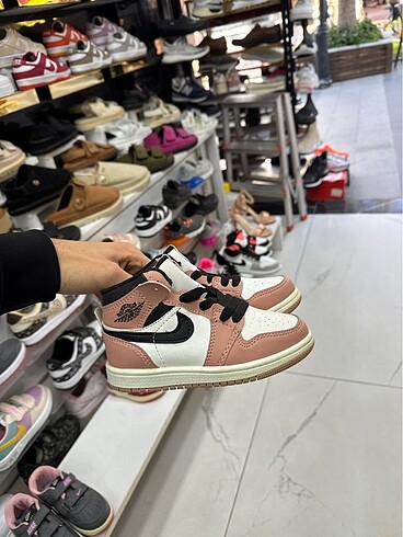 Çocuk Nike ayakkabı