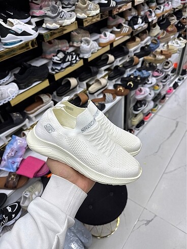 Skechers