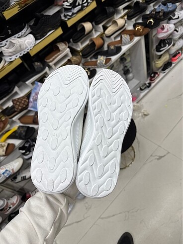 41 Beden beyaz Renk Skechers