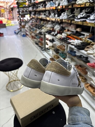 38 Beden beyaz Renk Golden goose