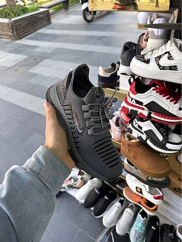 Nike Nikee