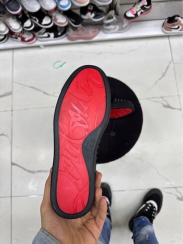 41 Beden siyah Renk Louboutin ayakkabı
