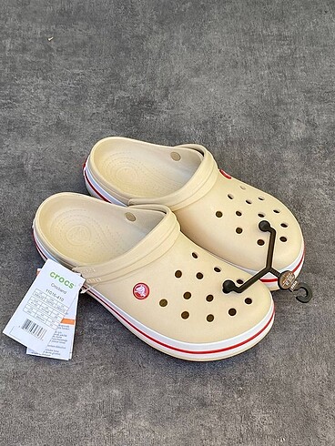 37 Beden Crocs terlik
