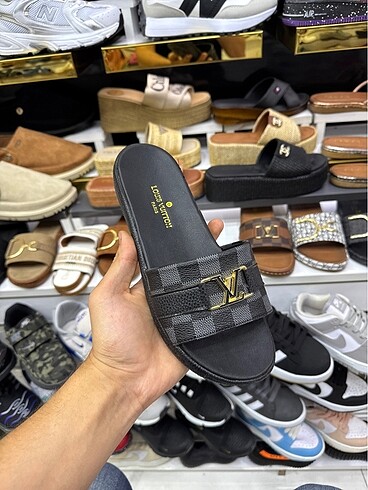 Louis Vuitton Lv terlik