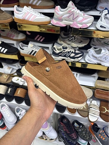 Ugg Ugg sandalet