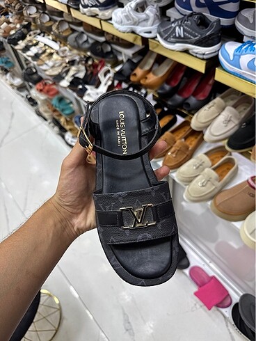Louis Vuitton Lv sandalet