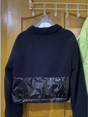 s Beden BERSHKA KANGURU CEKET