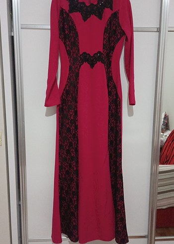 Bordo Dantel Detaylı Uzun Gotik Elbise