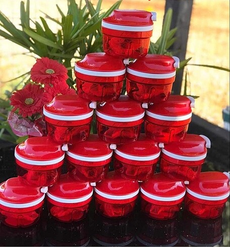 Tupperware şef1 ..1 ad fiattır